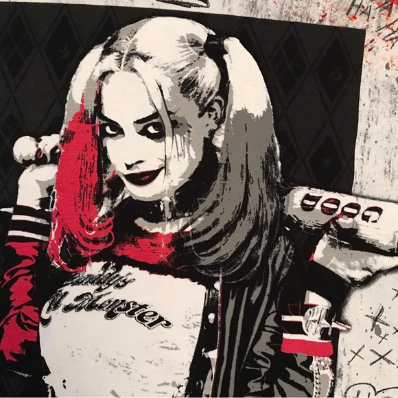 DC Comics Suicide Squad Harley Quinn Queen of Diamonds Graphic Tee Size Small - Picture 4 of 5